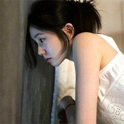 隔壁的吸血鬼美眉